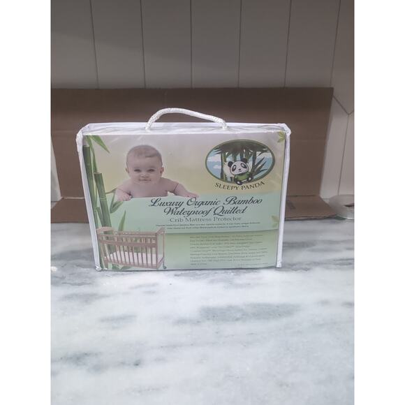 Organic Bamboo Panda Crib Mattress Protector, Waterproof Quilted Cover, Nursery - Picture 1 of 4